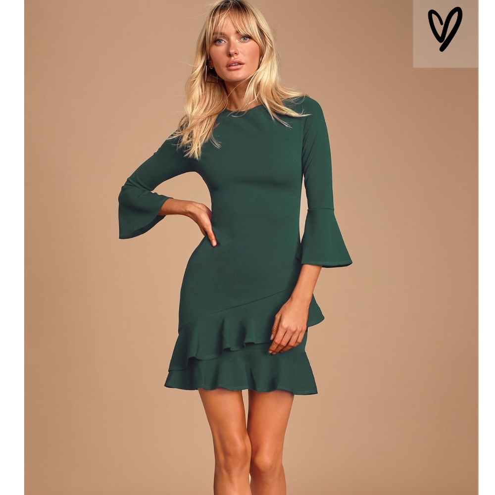 Lulus green ruffle dress